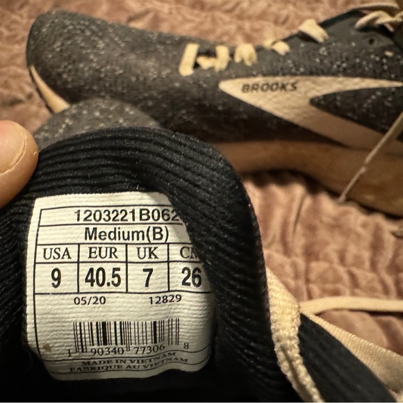 Brooks Launch 7 Size 9 - Picture 4 of 5